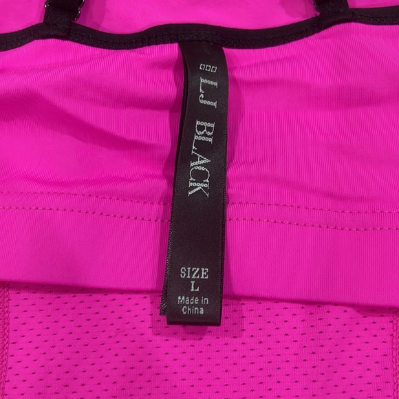 Lorna Jane singlet/active top - Picture 6 of 7